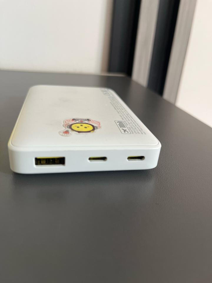 Портативный аккумулятор 10000mAh
