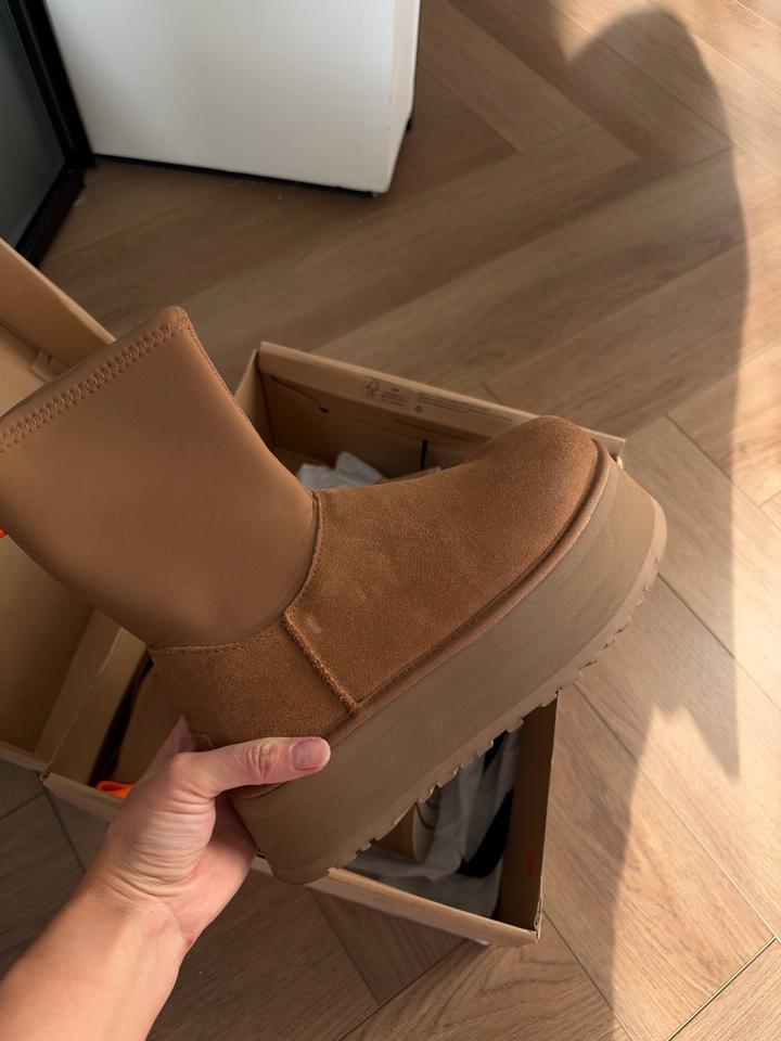 Женские ботинки UGG Classic Dipper на платформе
