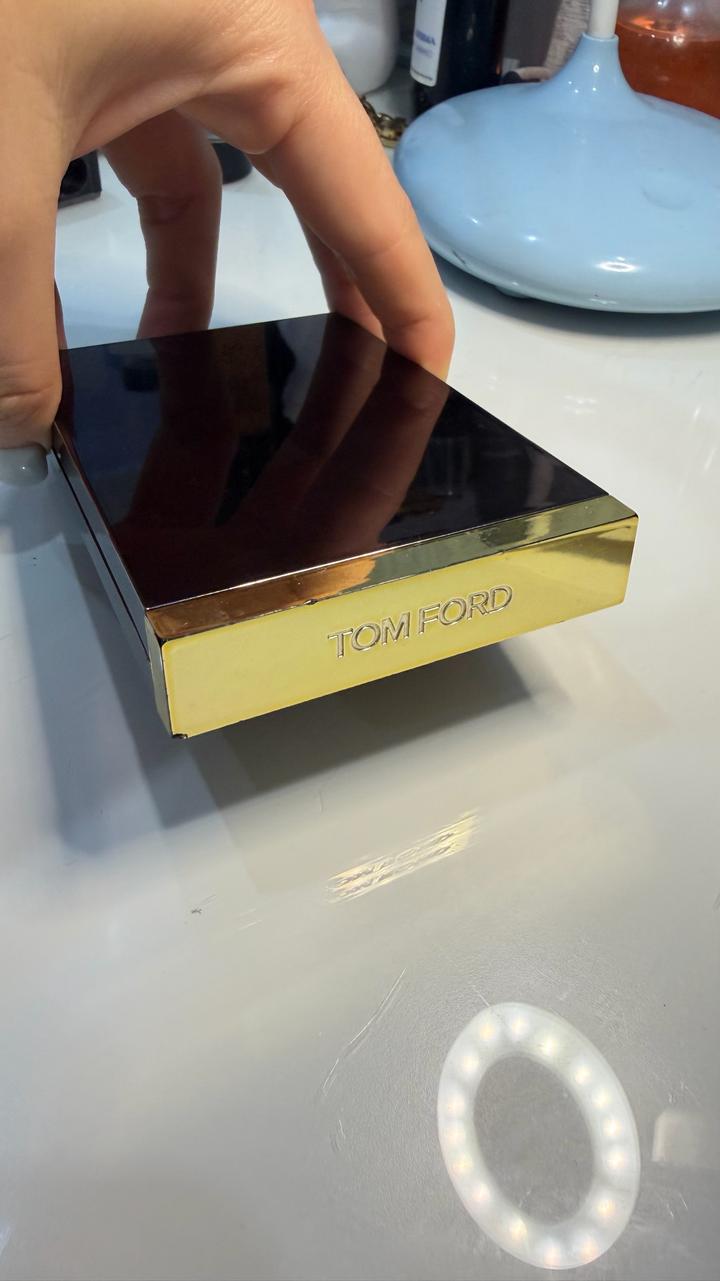 Tom Ford пудра Translucent Finishing Powder 02 Ivory Fawn
