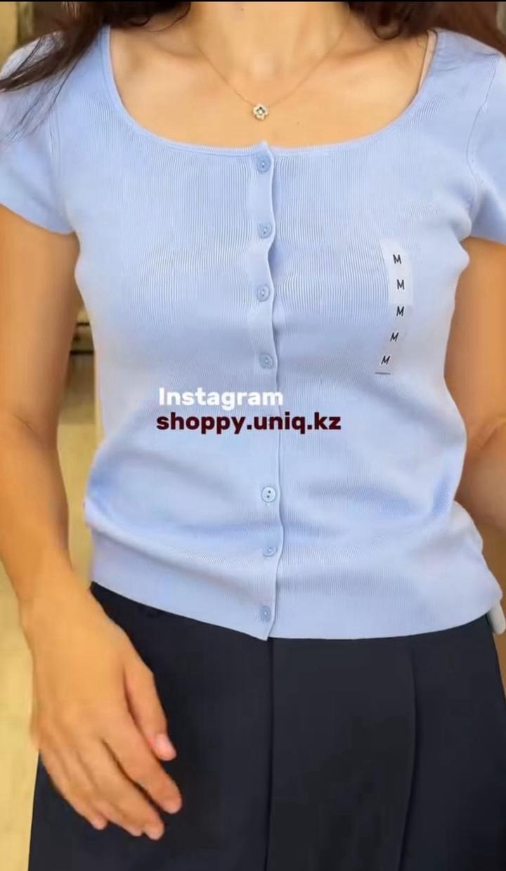 Uniqlo Топ на пуговицах