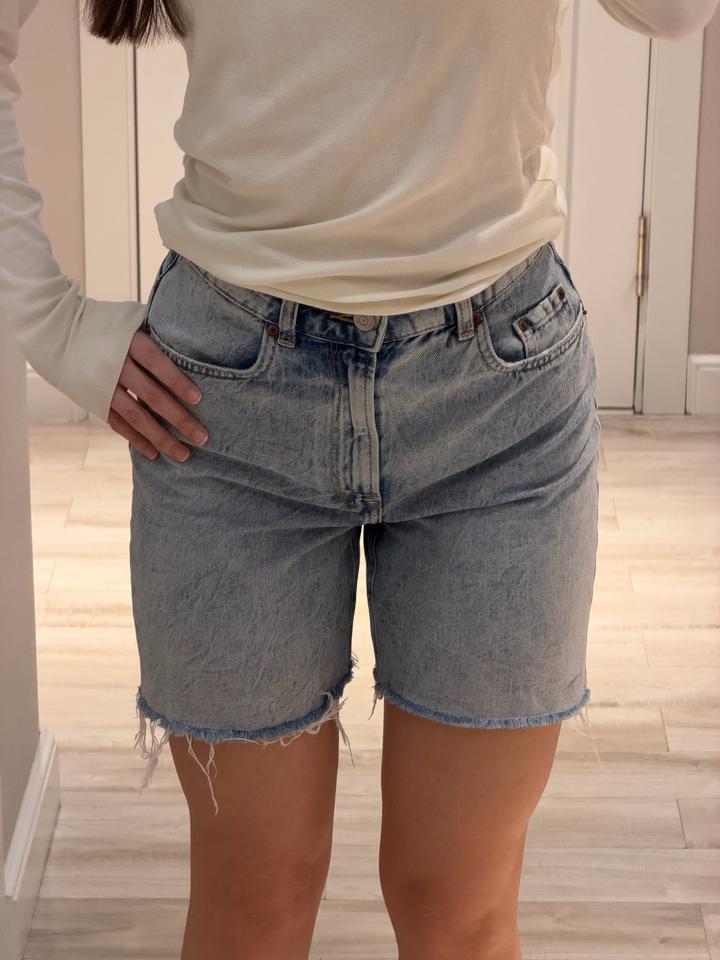 Джинсовые шорты H&M