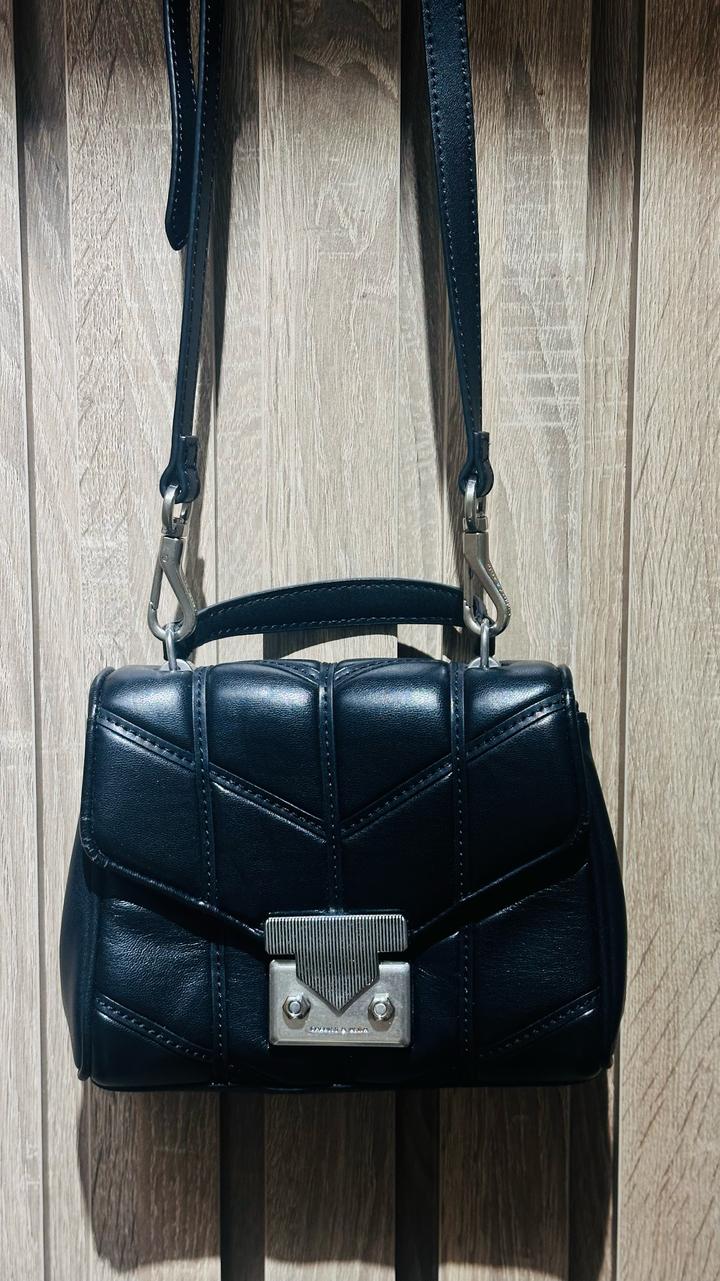 Сумка Charles & Keith