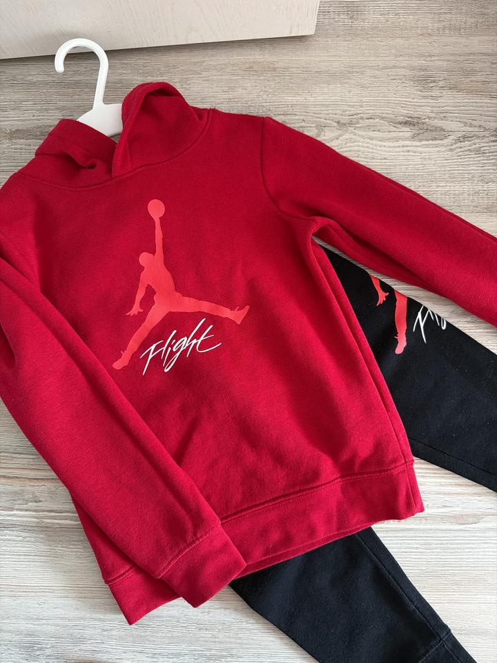 Спортивный костюм Nike Jordan