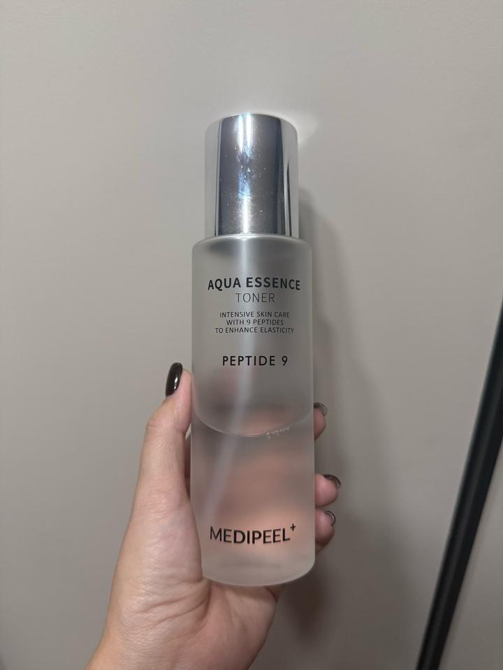 MEDI PEEL Aqua Essence Toner Peptide 9