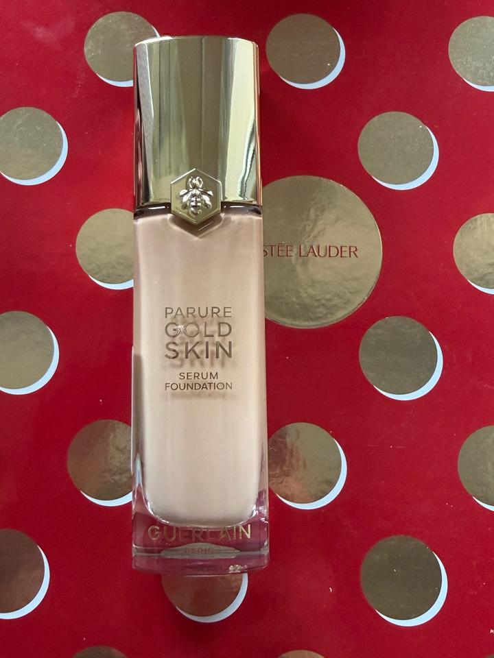 Guerlain Parure Gold Skin Serum Foundation