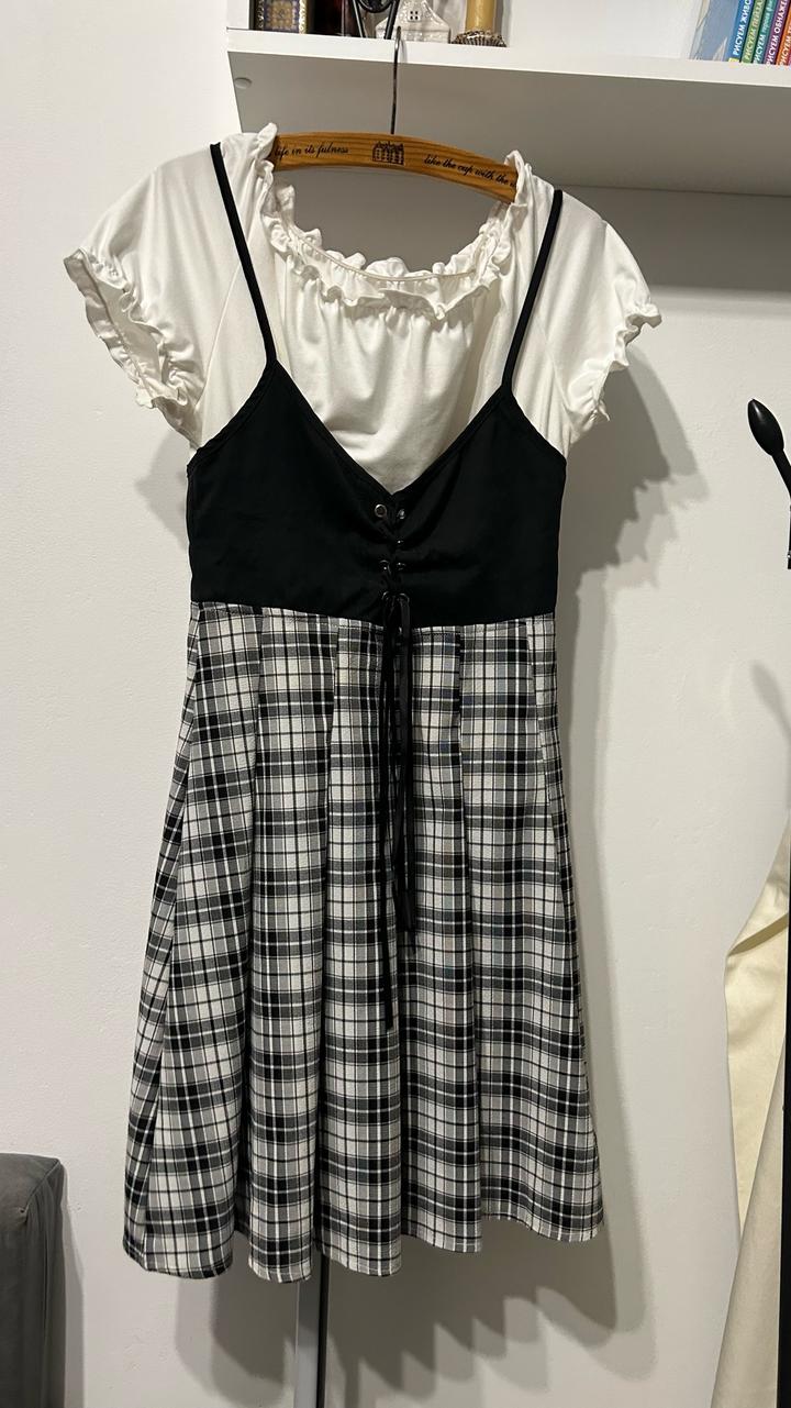 Платье-обманка ROMWE в стиле Grunge / E-girl / Harajuku.