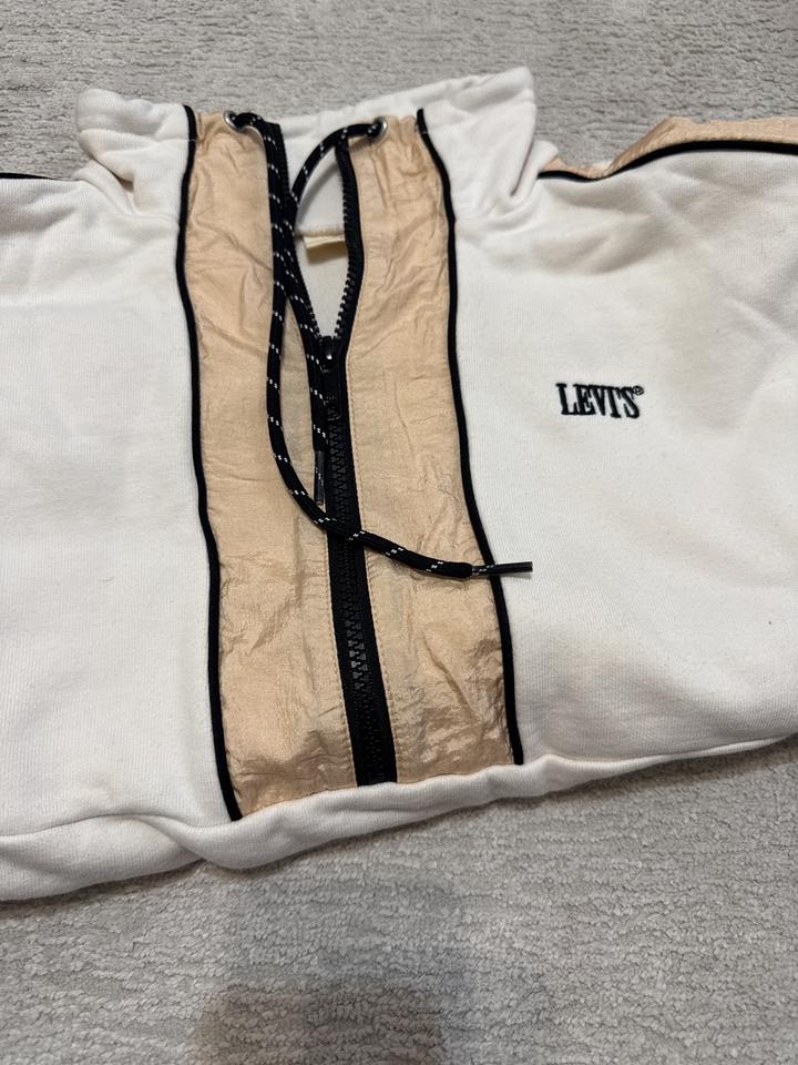 Худи Levi's