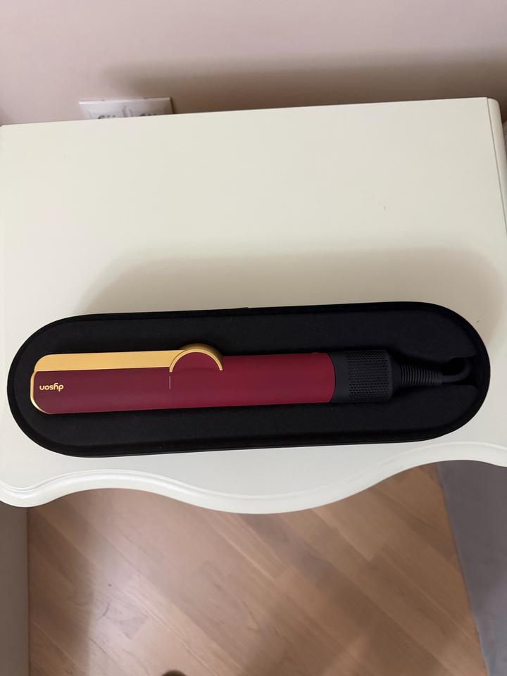 Выпрямитель для волос Dyson