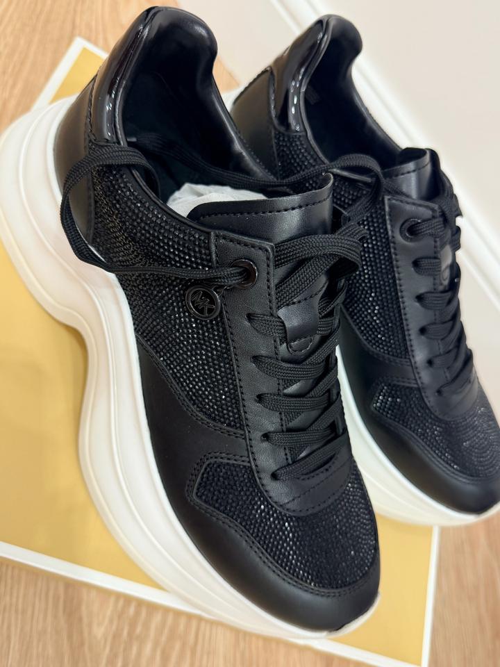 Кроссовки Michael Kors на платформе