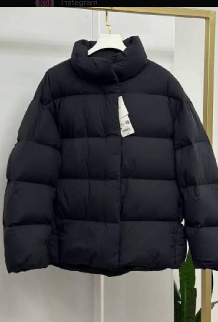 Uniqlo Женский черный пуховик
