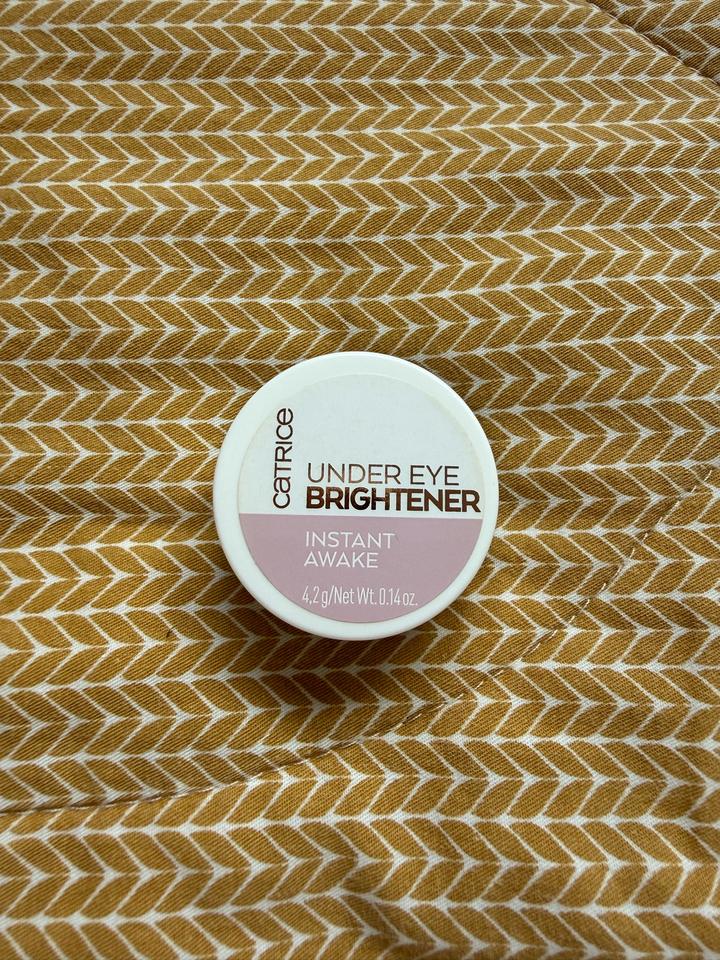 Catrice Under Eye Brightener консилер