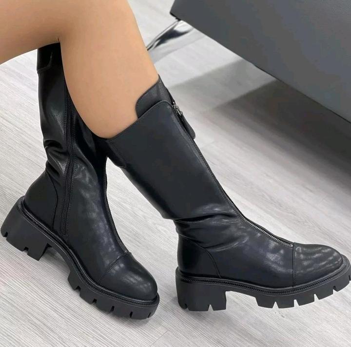 Кожаные сапоги