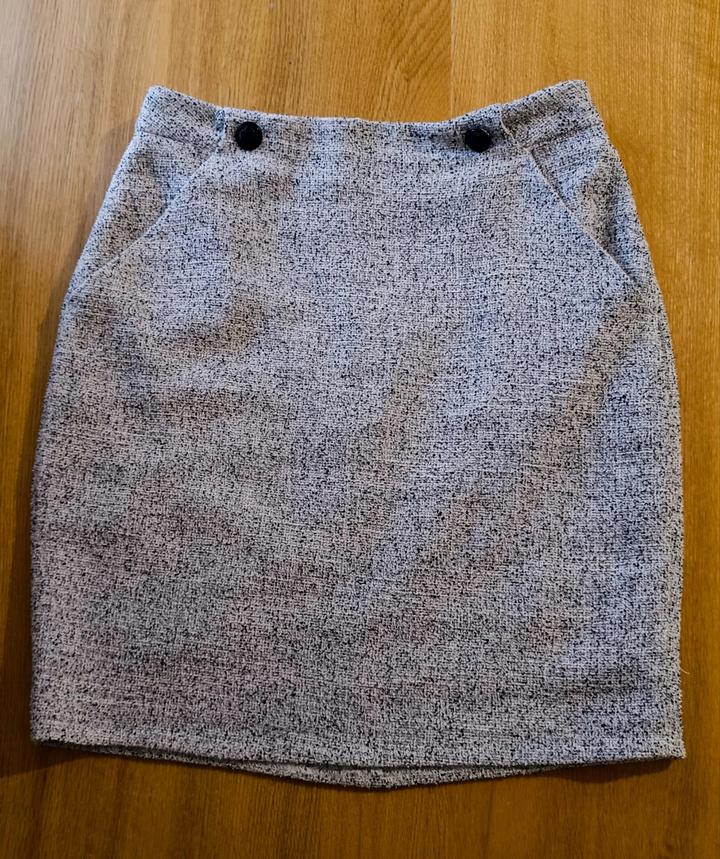 Юбка-мини из твида на подкладе, с карманами, H&M