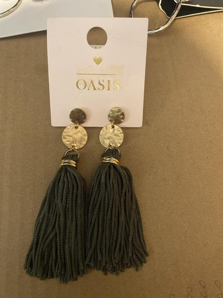 Серьги Oasis