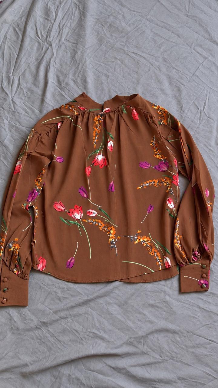 Блуза H&M с цветочным принтом