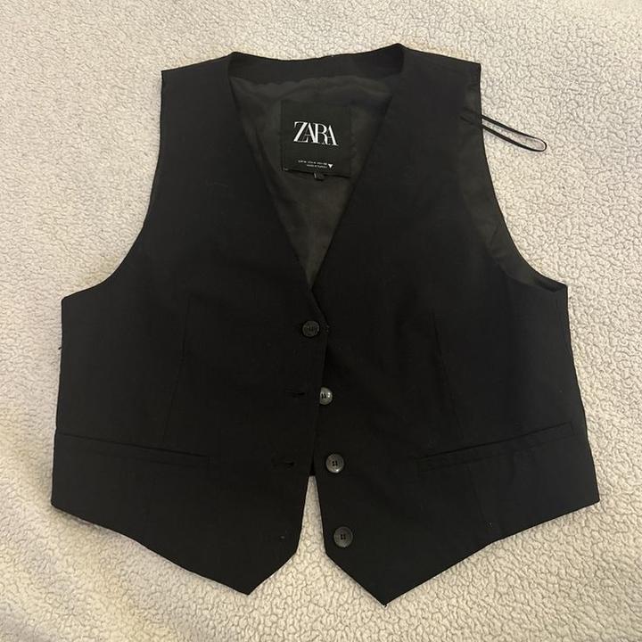 Жилетка ZARA
