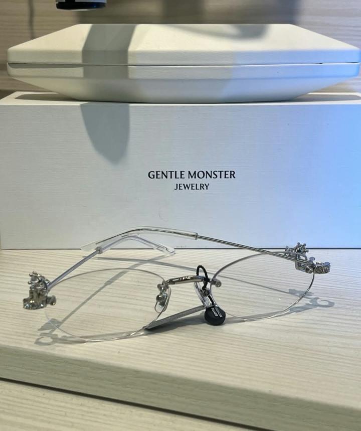 GENTLE MONSTER очки
