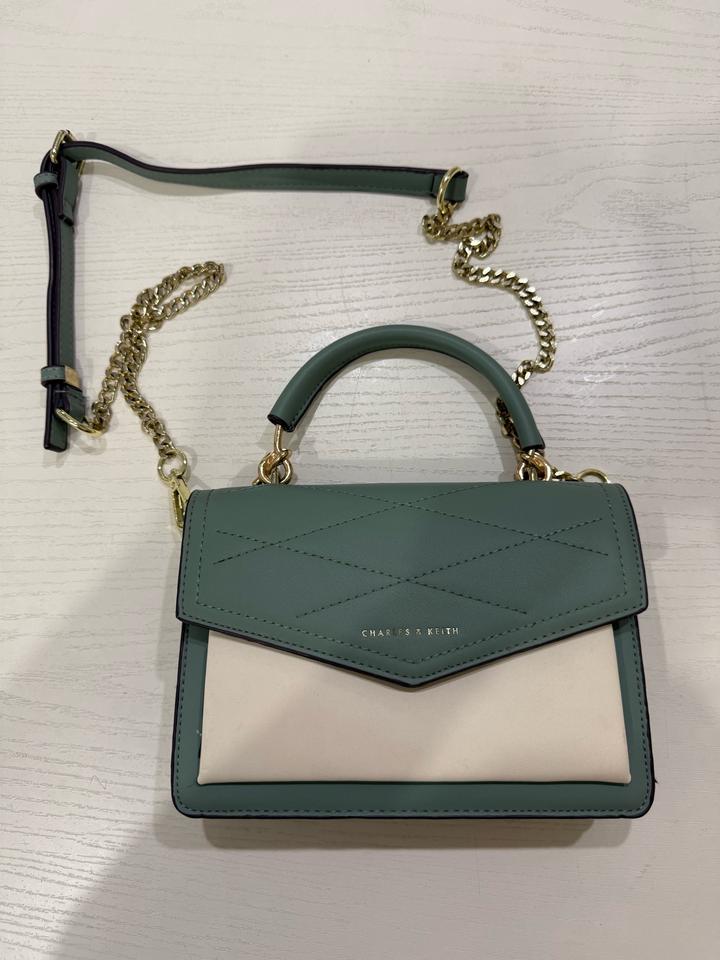 Сумка CHARLES & KEITH