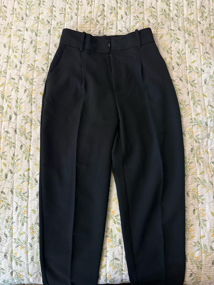 Женские черные брюки от Zara