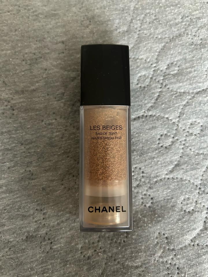Флюид-тинт для лица CHANEL Les Beiges Eau De Teint