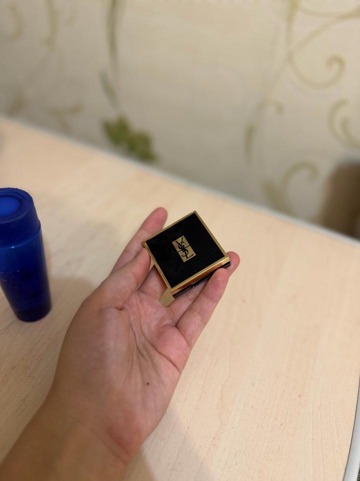 Yves Saint Laurent тени для век Sequin Crush