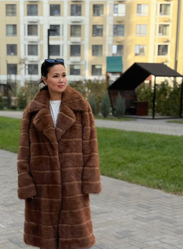 Шуба из искусственного меха