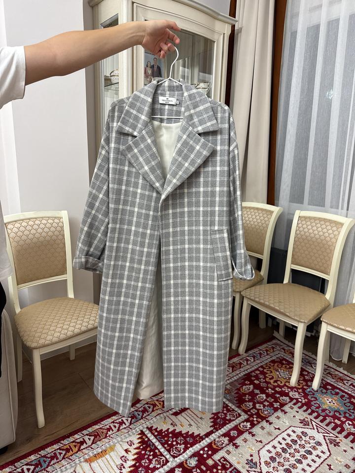 Sara Fashion Пальто в клетку с поясом