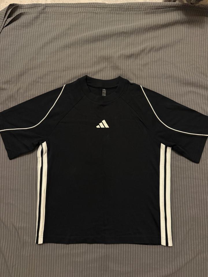Футболка adidas