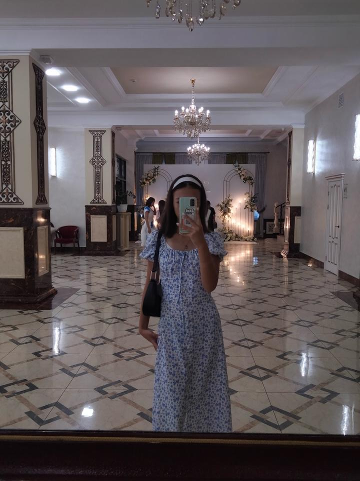 Платье с цветочным принтом