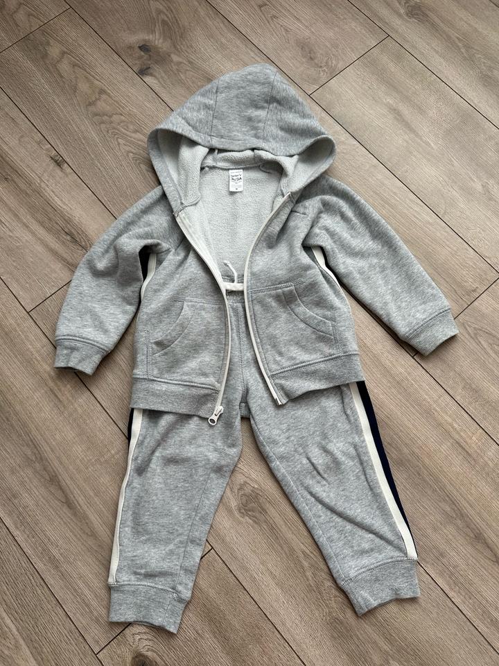 Спортивный костюм Carter's