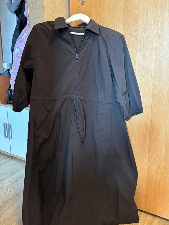 Платье UNIQLO
