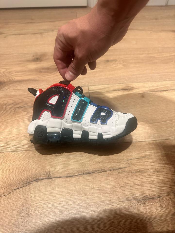 Кроссовки Nike Air More Uptempo