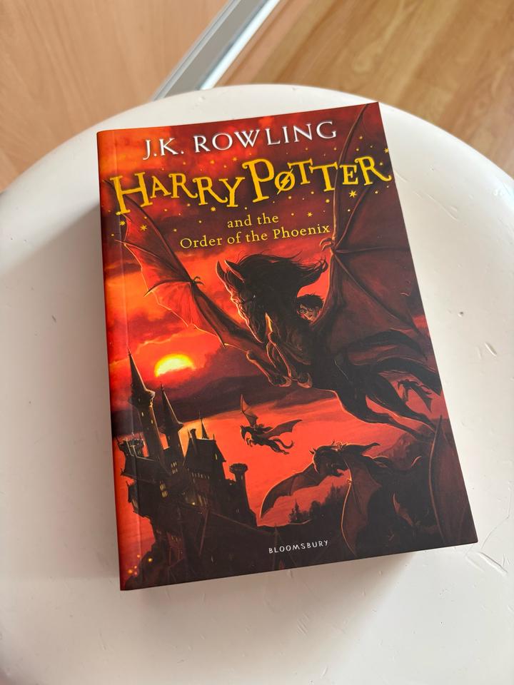 Harry Potter and the Order of the Phoenix (Гарри Поттер и Орден Феникса)