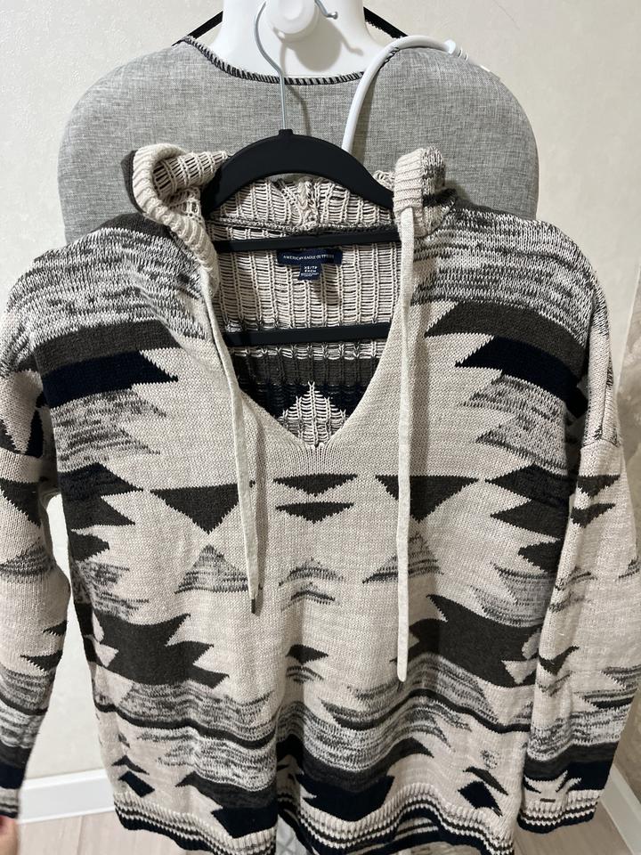 Худи American Eagle Outfitters с капюшоном и принтом