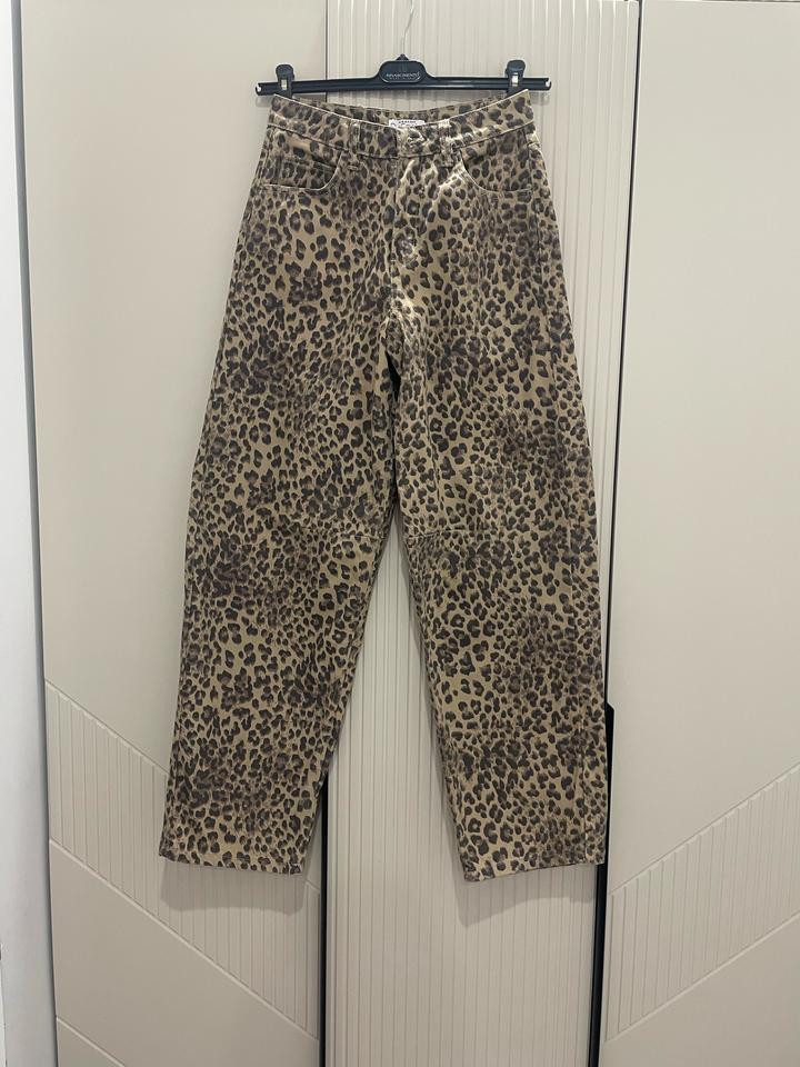 Джинсы Baggy лео