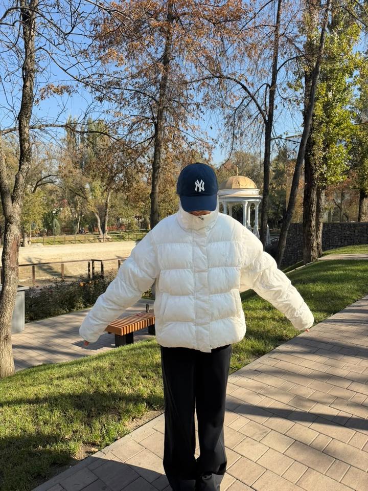 Женский пуховик adidas