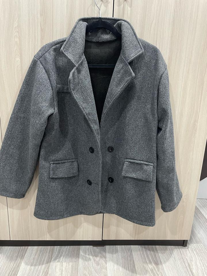 Пальто женское серое