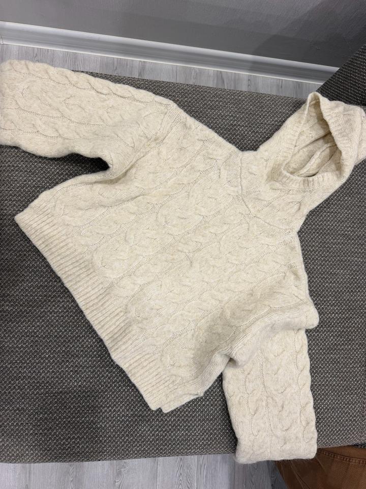 свитер с капюшоном ZARA