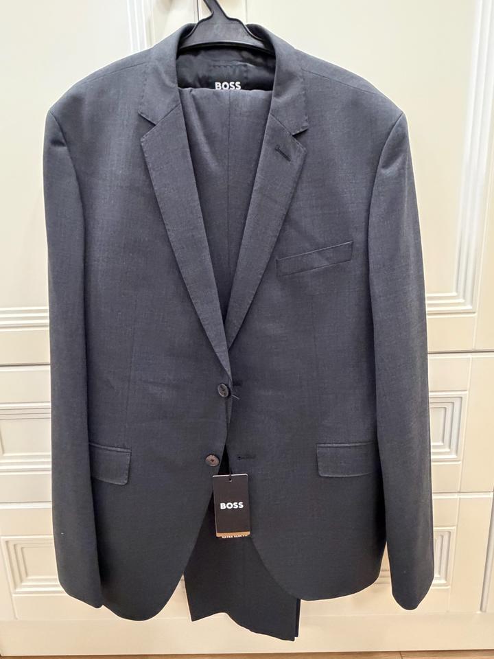 Hugo Boss Мужской костюм BOSS