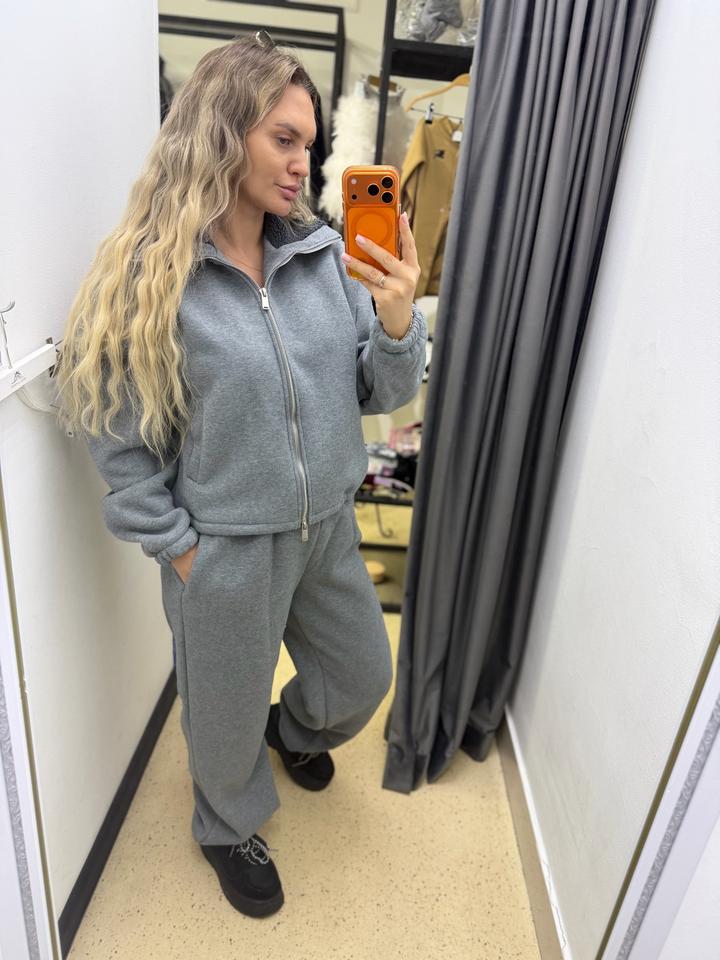Спортивный костюм