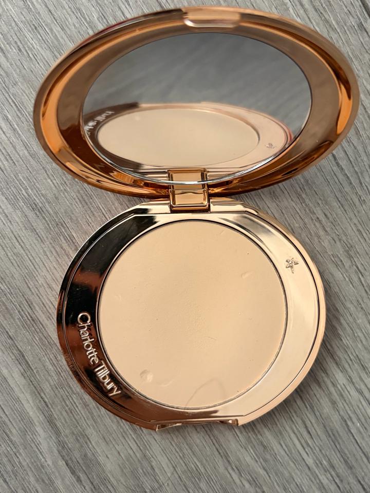 Пудра Charlotte Tilbury Airbrush Flawless Finish