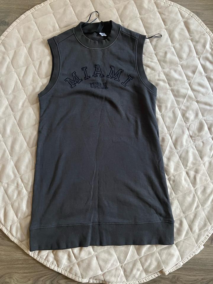 H&M Платье  без рукавов DIVIDED Miami USA