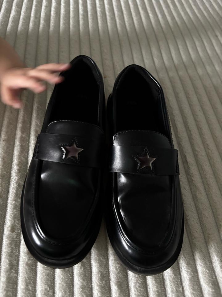 Лоферы Zara