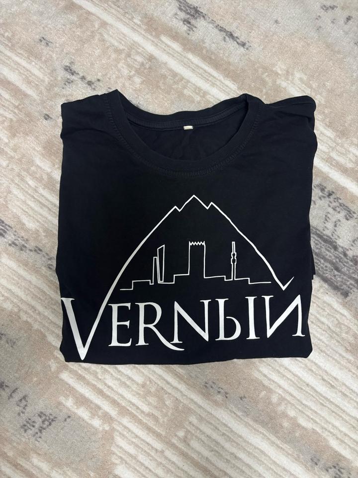 Футболка Vernый