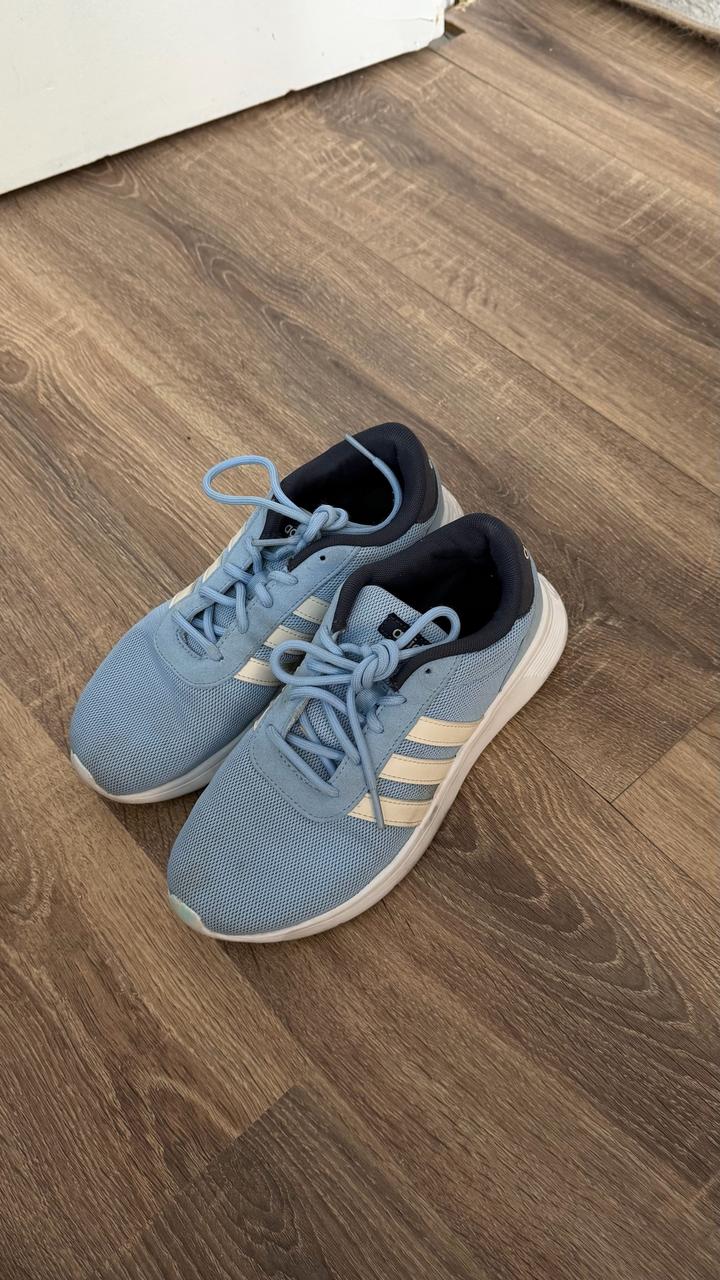 Кроссовки adidas