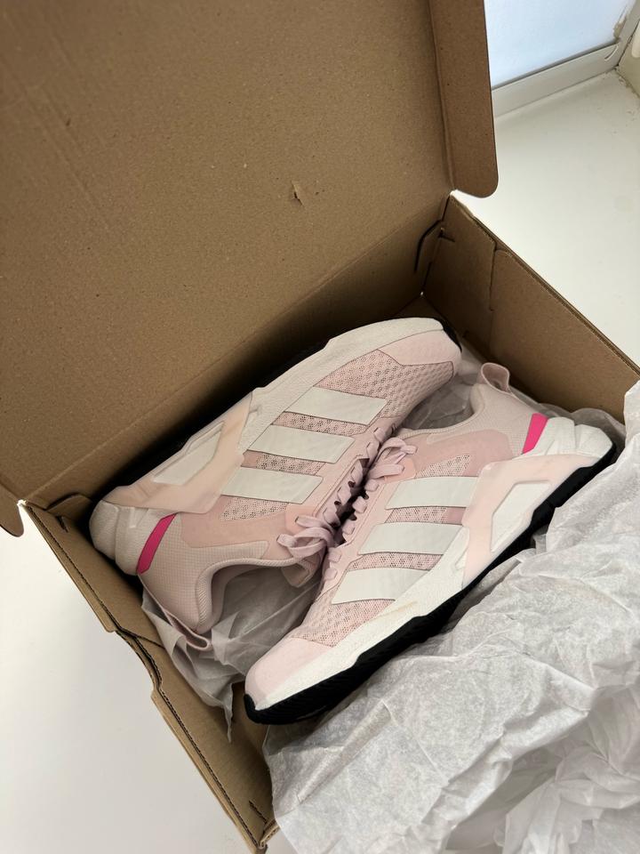 Женские кроссовки adidas dropset