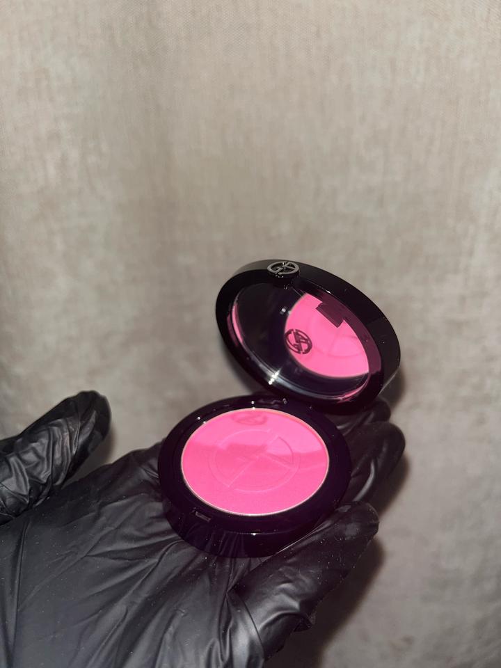 румяна Giorgio Armani 52