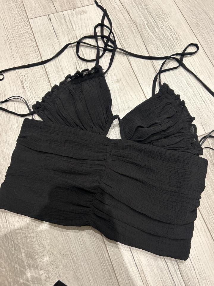 Черный топ ZARA на завязках