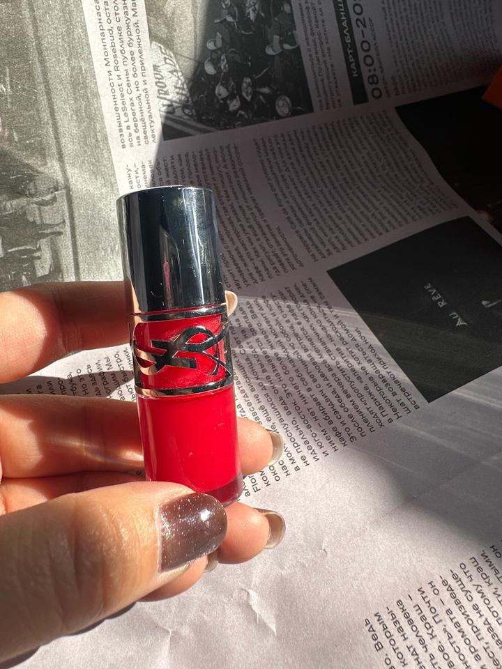 Yves Saint Laurent Блеск для губ YSL Loveshine Lip Oil Gloss