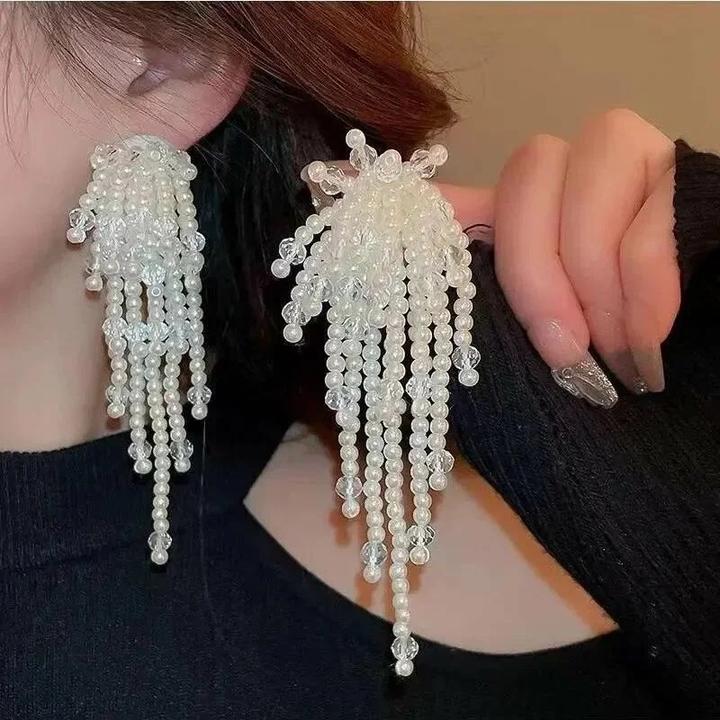 Длинные серьги с имитацией жемчуга